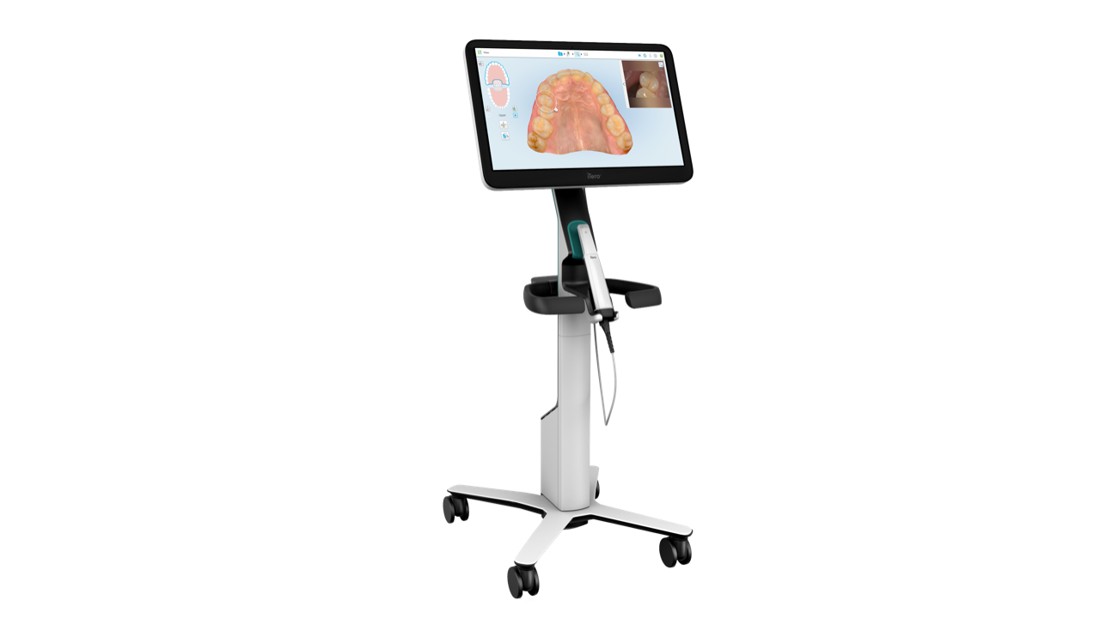Digital 3D intraoral scanner showing a live scan at Pinnacle Dental